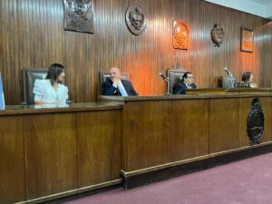 En Tucuman imputaron y embargaron, por trafico de influencias a un pariente de un camarista federal.