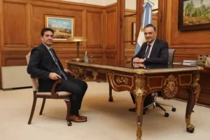 Adorni le tomo la jura a su reemplazo en la voceria de presidencia