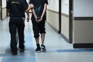 Milei reglamentó el nuevo Régimen Penal Juvenil definiendo cómo se aplicará